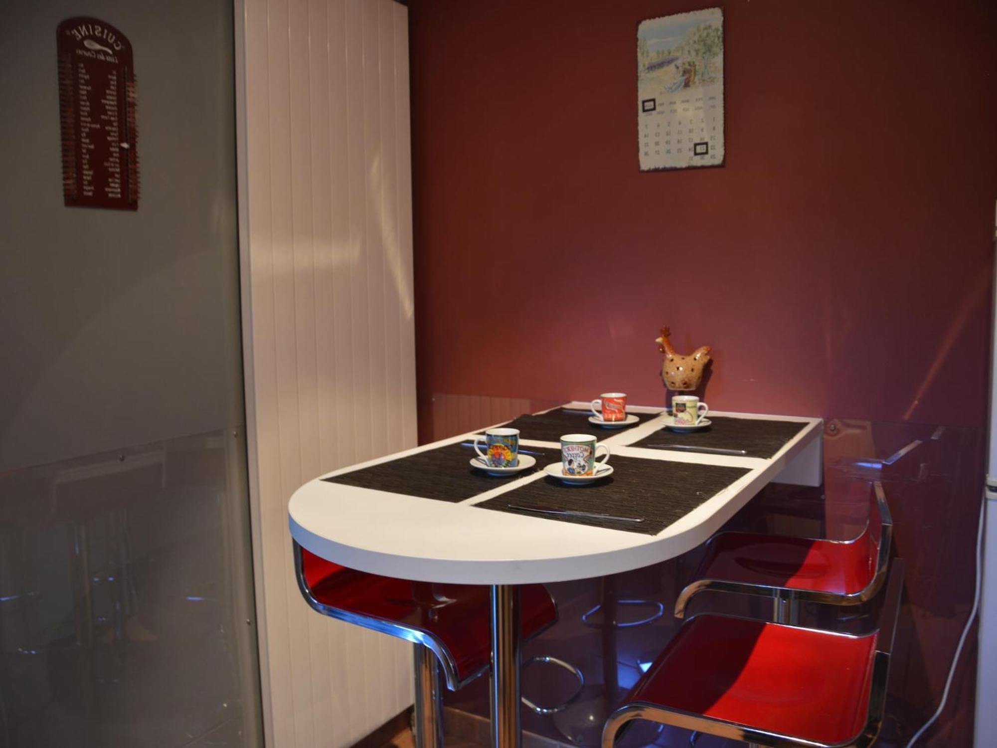Modern Holiday Home In Stavelot With Fireplace Buitenkant foto